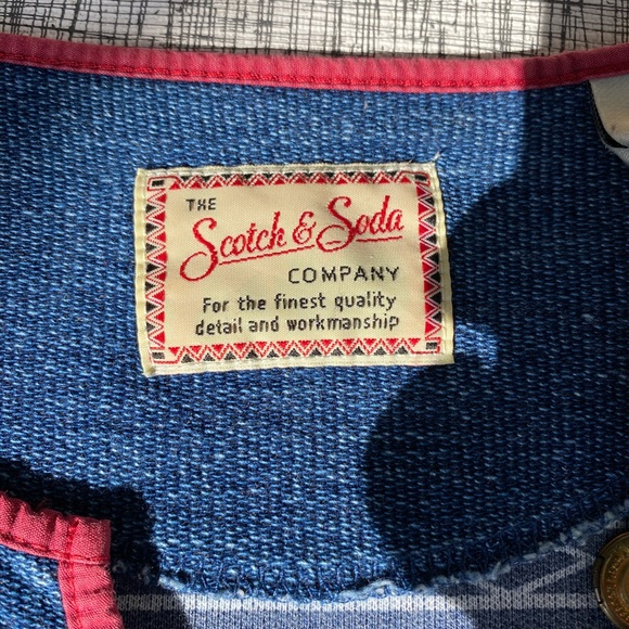 SUPER RARE Scotch and Soda V-neck Jean Shirt - Picture 10 of 11